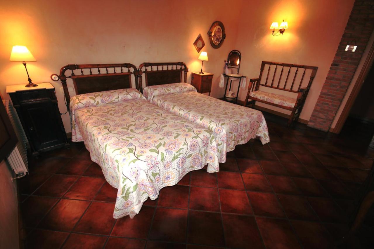 Casa Rural El Meson 브리오네스 외부 사진