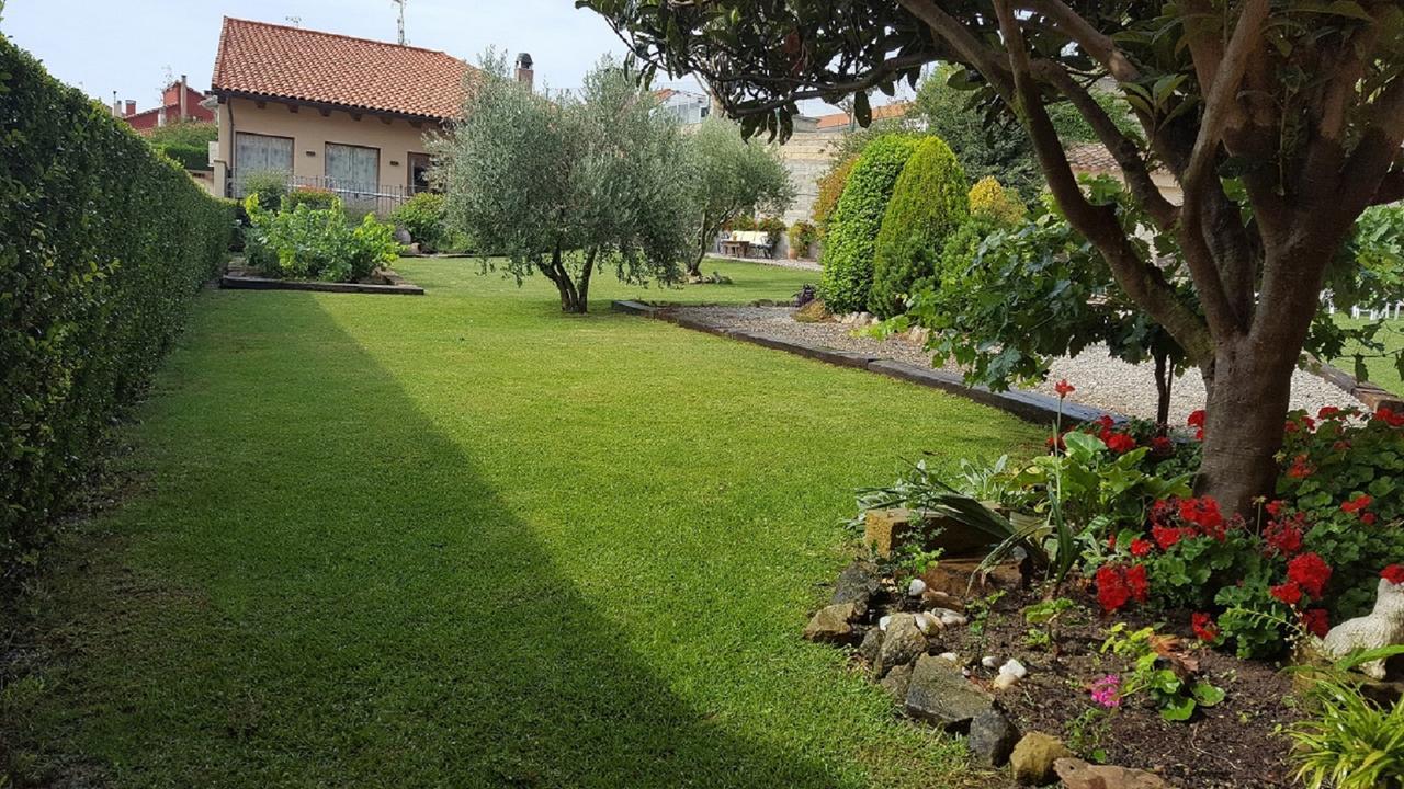 Casa Rural El Meson 브리오네스 외부 사진